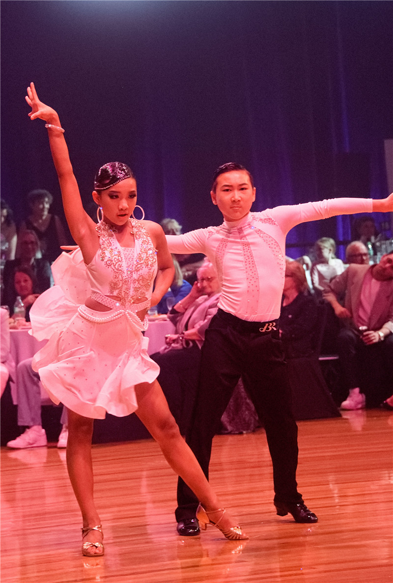 Customize Contemporary Dance Competion Set